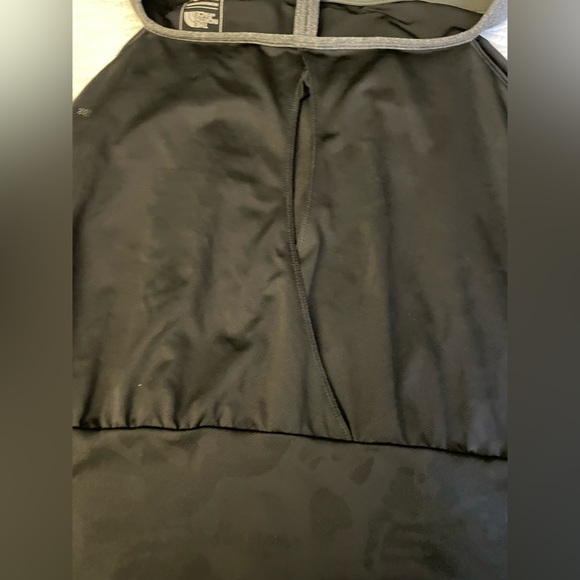 North-face Quick Dry Black Tank Top with Built-in Bra Lululemon like Size M - Picture 5 of 9